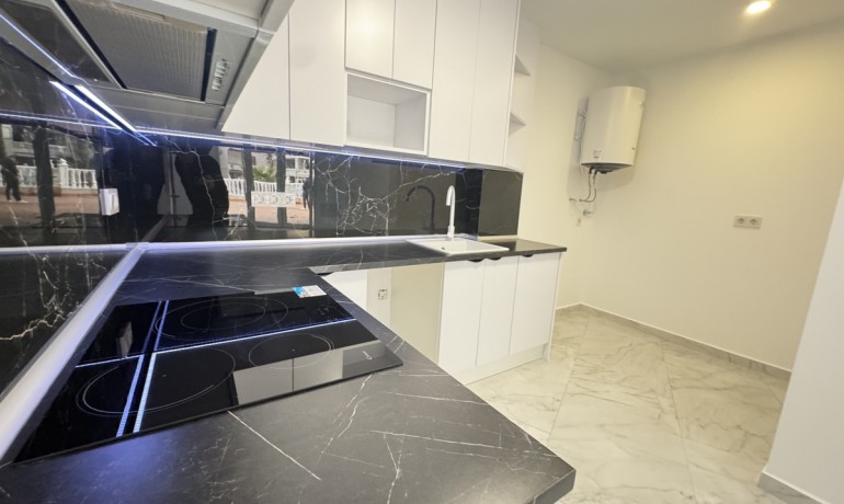 Sale - Apartment / Flat -
Torrevieja* - Torrevieja