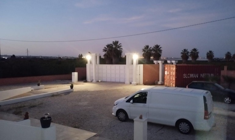 Herverkoop - Villa -
San Miguel de Salinas* - San Miguel De Salinas