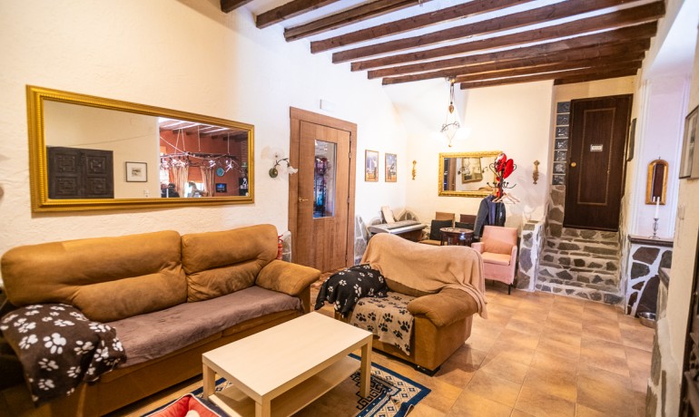 Herverkoop - Reclame -
Hondón de las Nieves