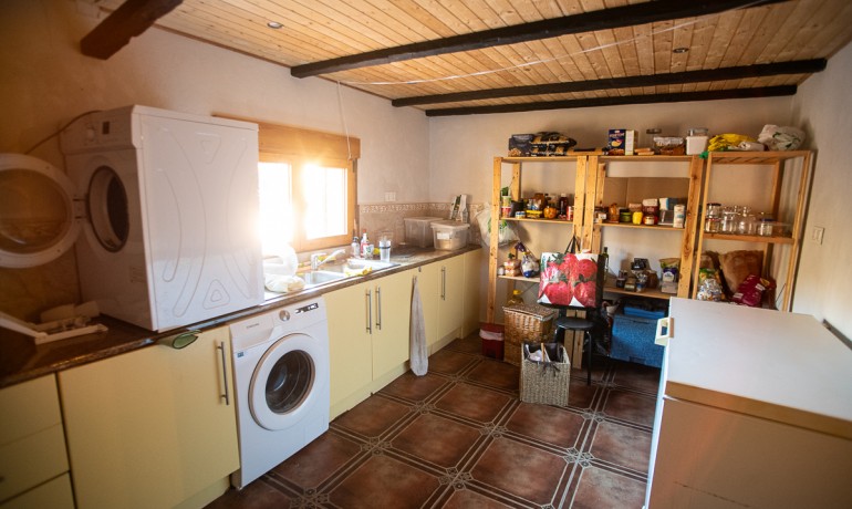 Herverkoop - Reclame -
Hondón de las Nieves