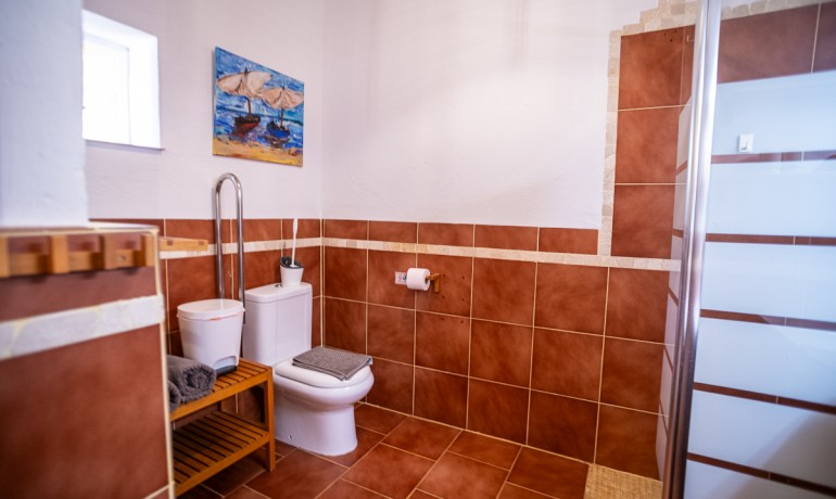 Herverkoop - Reclame -
Hondón de las Nieves