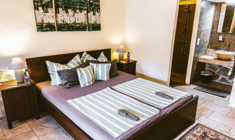 Herverkoop - Reclame -
Hondón de las Nieves