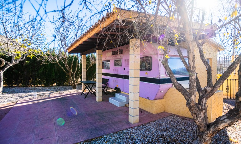 Herverkoop - Reclame -
Hondón de las Nieves