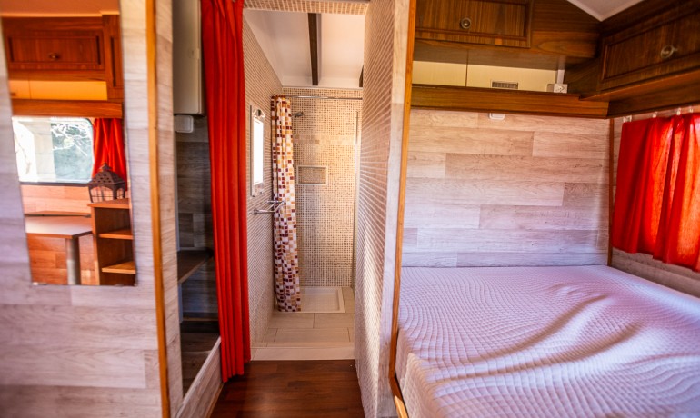 Herverkoop - Reclame -
Hondón de las Nieves