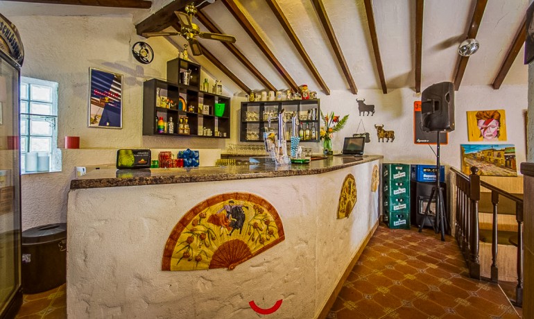 Herverkoop - Reclame -
Hondón de las Nieves