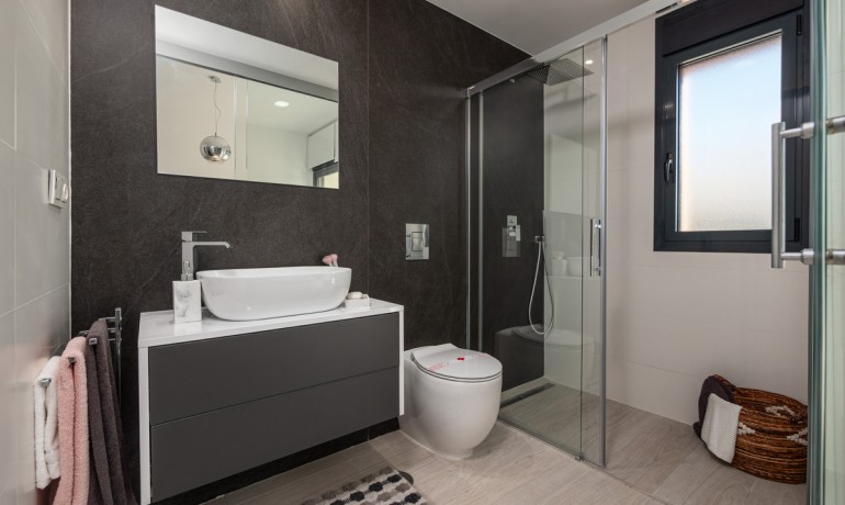 Herverkoop - Huis -
Algorfa* - Algorfa