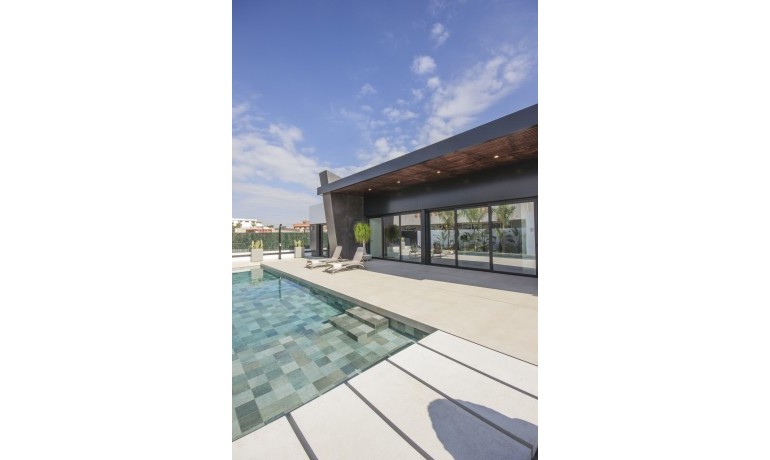 Sale - House -
Rojales