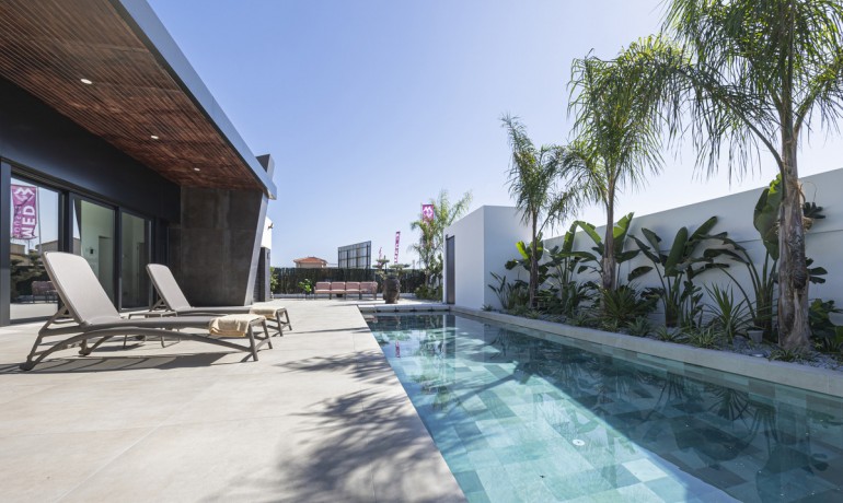 Sale - House -
Rojales