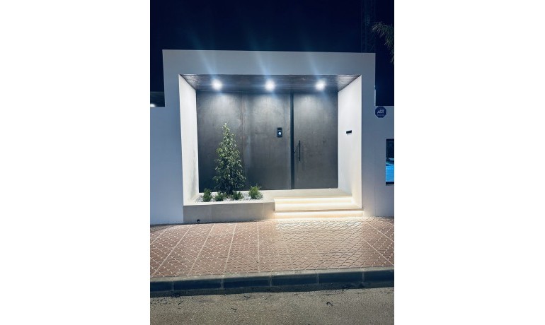 Sale - House -
Rojales