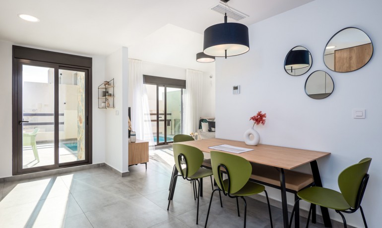 Herverkoop - Huis -
Villamartin