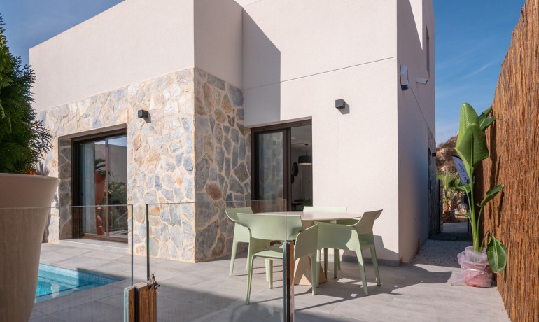 Herverkoop - Huis -
Villamartin