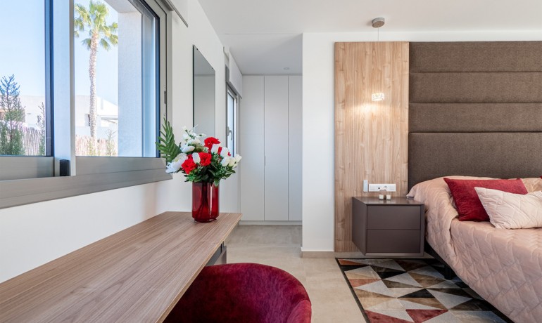 Herverkoop - Huis -
Algorfa* - Algorfa