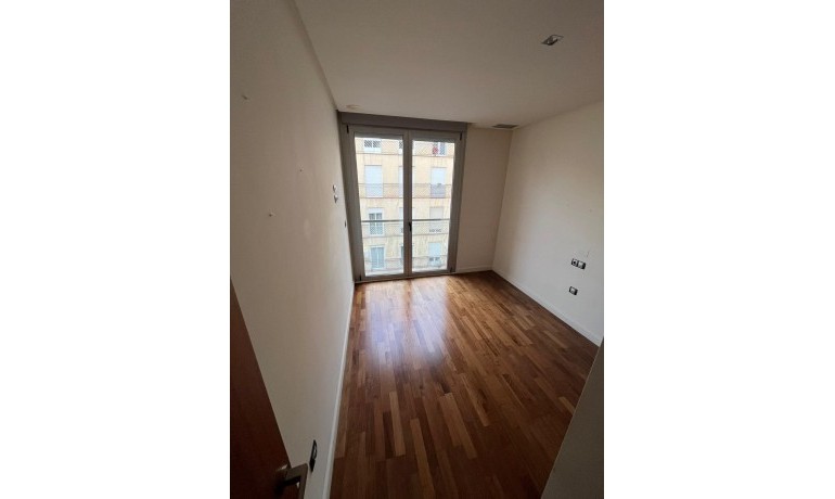 Sale - Apartment / Flat -
Elche* - Elche