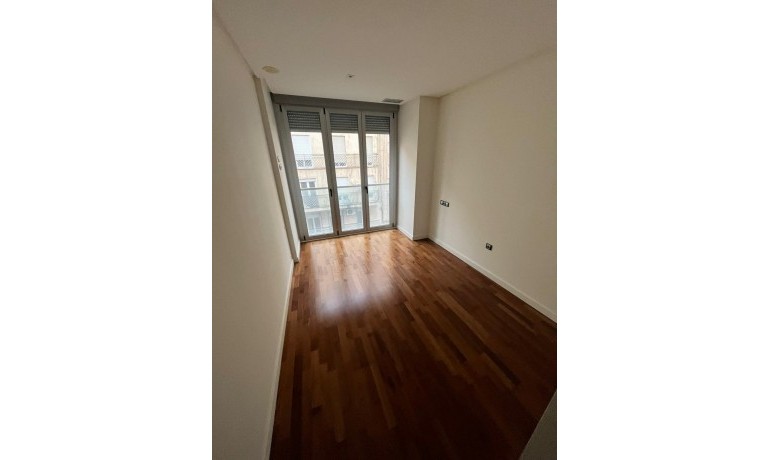 Sale - Apartment / Flat -
Elche* - Elche