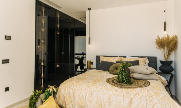 Venta - Casa -
Rojales