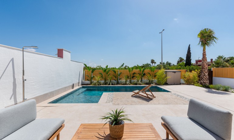 Herverkoop - Huis -
Benijofar* - Benijófar