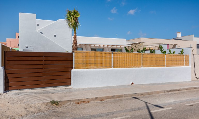 Herverkoop - Huis -
Benijofar* - Benijófar