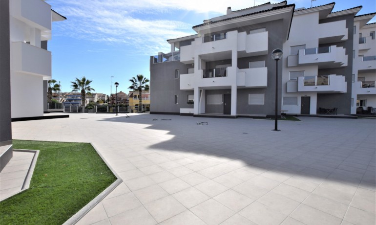 Venta - Apartamento / piso -
Villamartin