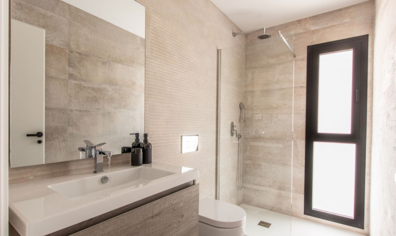 Venta - Casa -
Los Altos