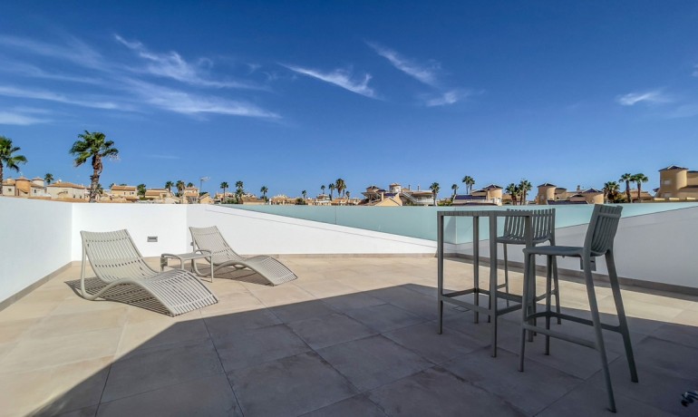 Venta - Casa -
Los Altos