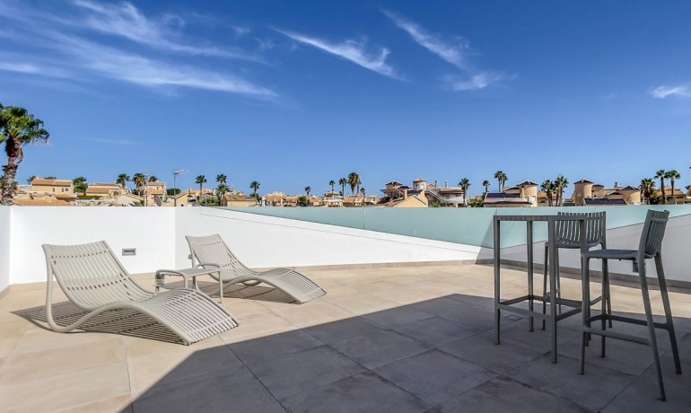 Venta - Casa -
Los Altos