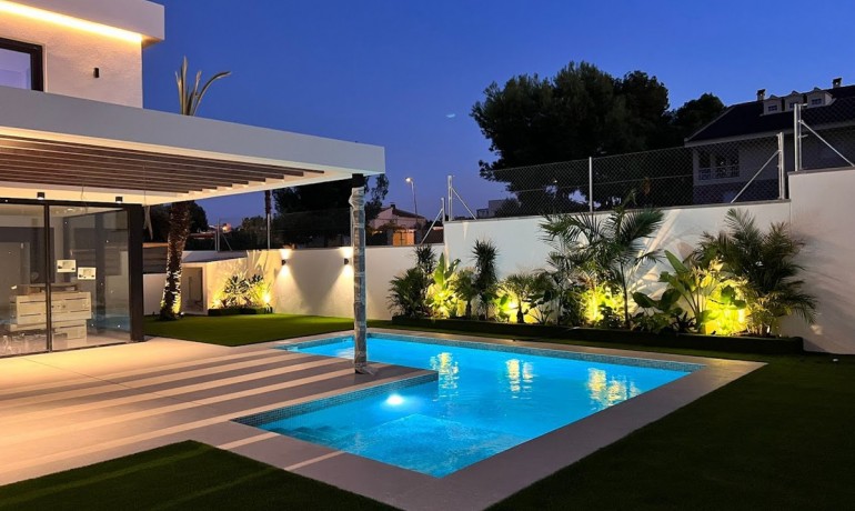Venta - Casa -
Lomas de Cabo Roig