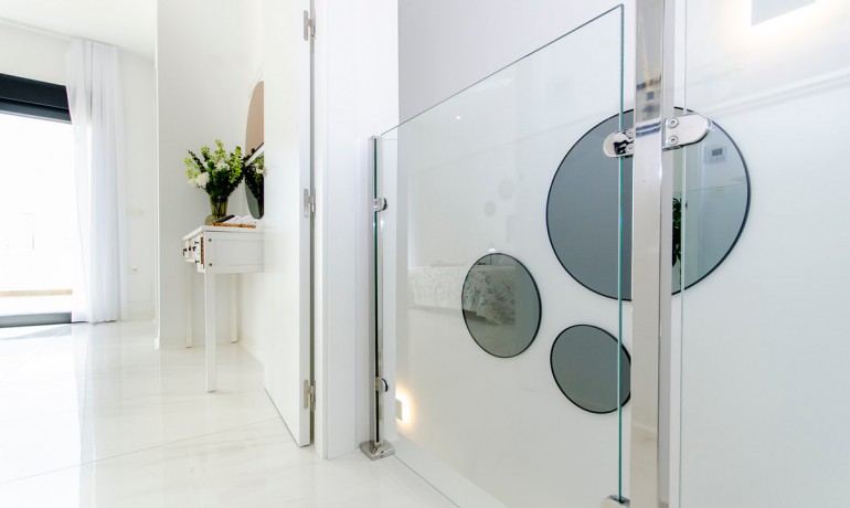 Herverkoop - Huis -
Vista Bella Golf