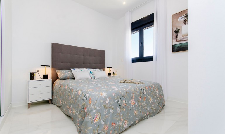 Herverkoop - Huis -
Vista Bella Golf