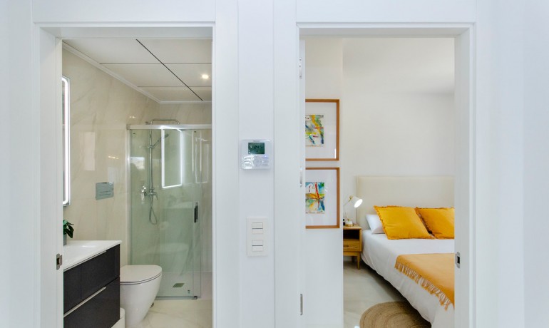 Herverkoop - Huis -
Vista Bella Golf