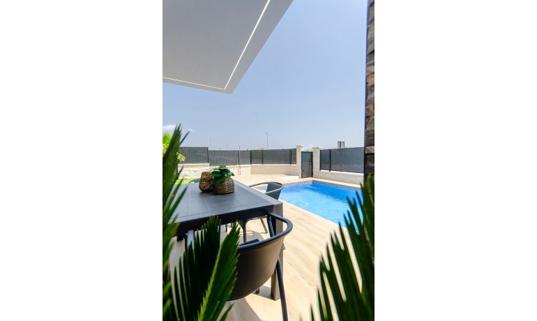 Herverkoop - Huis -
Vista Bella Golf