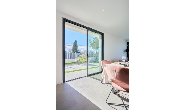 Venta - Casa -
San Juan de Alicante