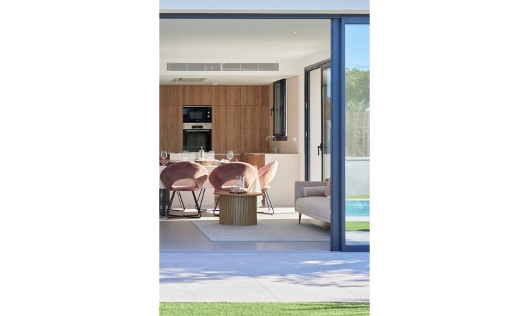 Venta - Casa -
San Juan de Alicante