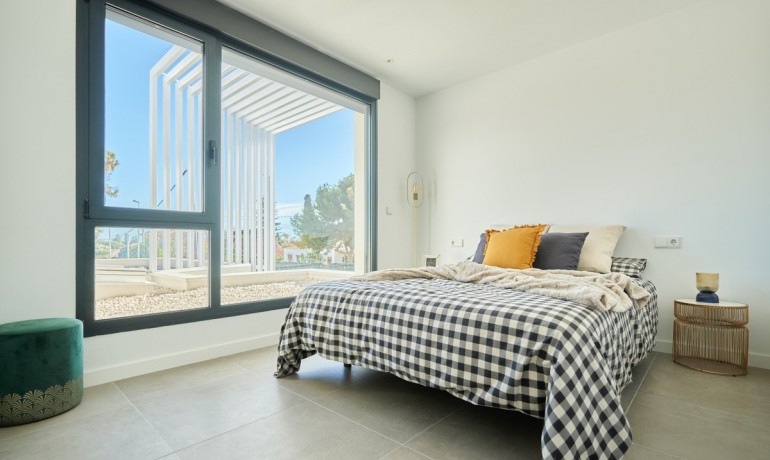 Venta - Casa -
San Juan de Alicante