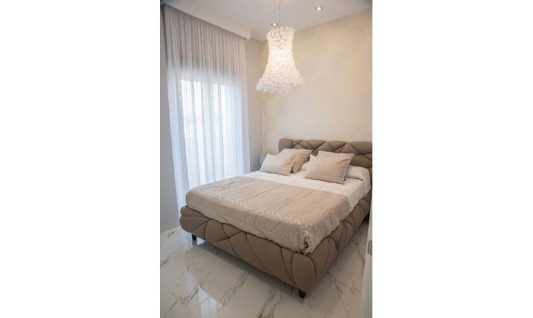 Venta - Casa -
Villamartin