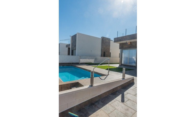 Venta - Casa -
Villamartin