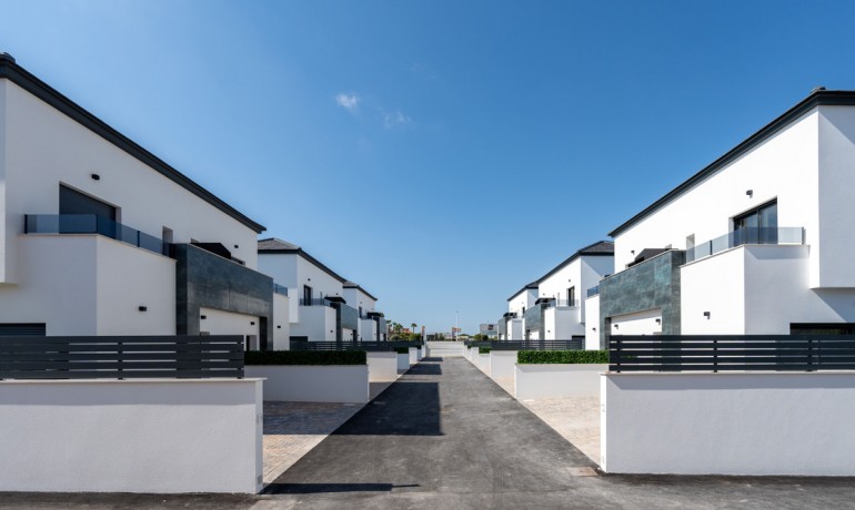 Sale - House -
Gran Alacant