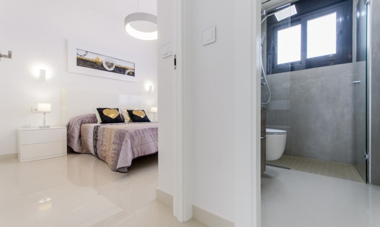 Sale - House -
San Miguel de Salinas* - San Miguel De Salinas