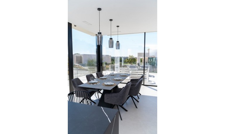 Sale - House -
Las Colinas Golf