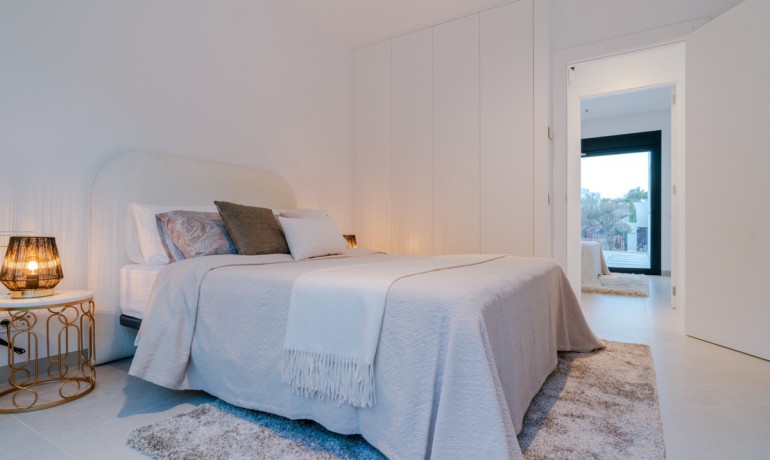 Sale - House -
Las Colinas Golf