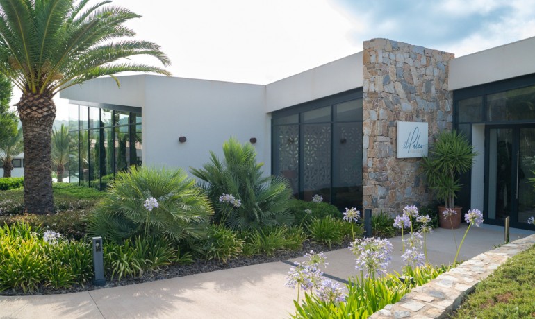 Sale - House -
Las Colinas Golf