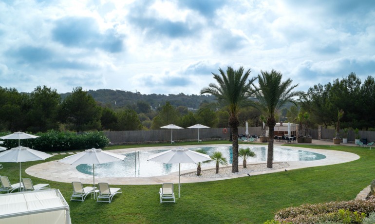 Sale - House -
Las Colinas Golf