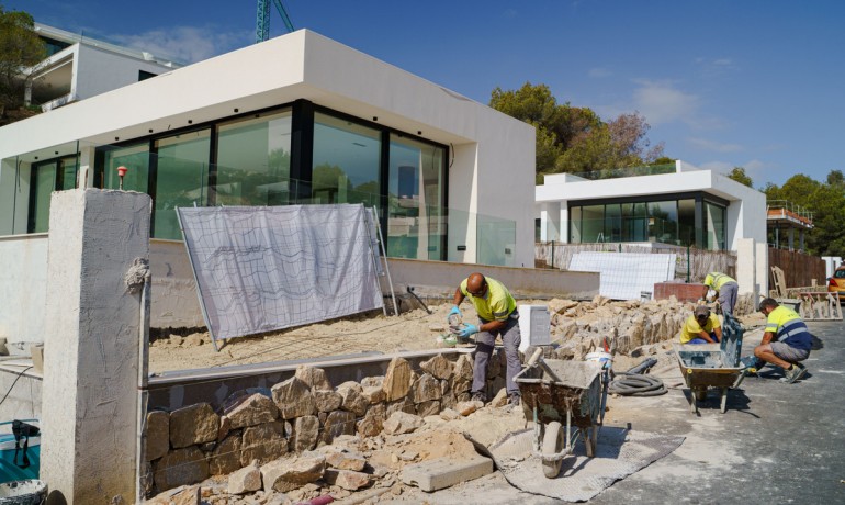 Sale - House -
Las Colinas Golf