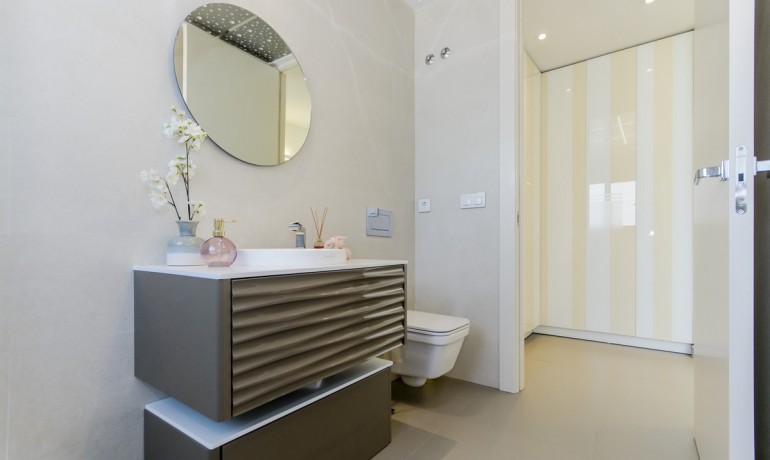 Venta - Casa -
Dehesa De Campoamor