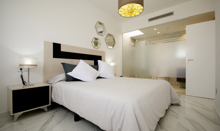 Venta - Casa -
Dehesa De Campoamor