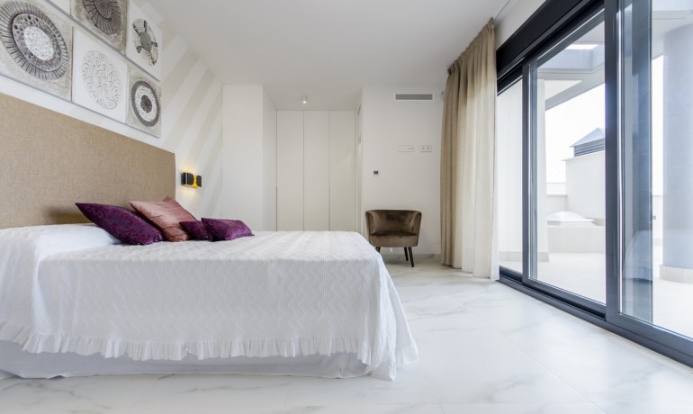 Venta - Casa -
Dehesa De Campoamor