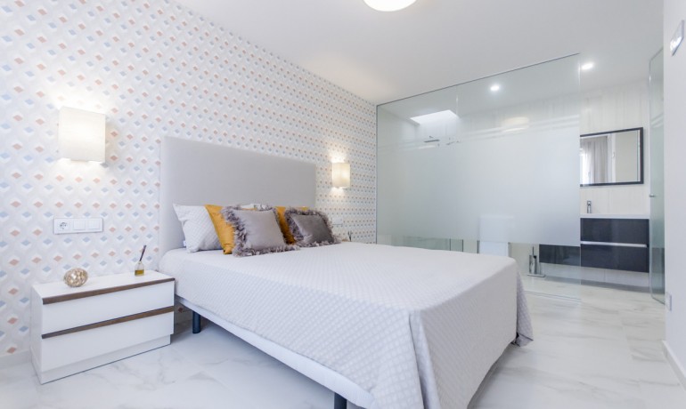 Venta - Casa -
Dehesa De Campoamor