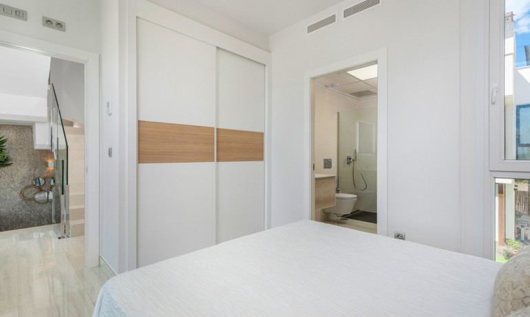 Revente - Maison -
Los Montesinos* - Los Montesinos