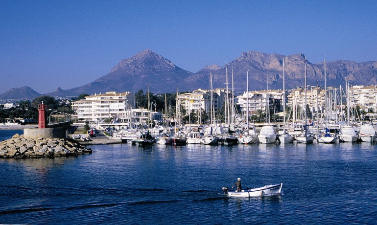 Venta - Casa -
Finestrat