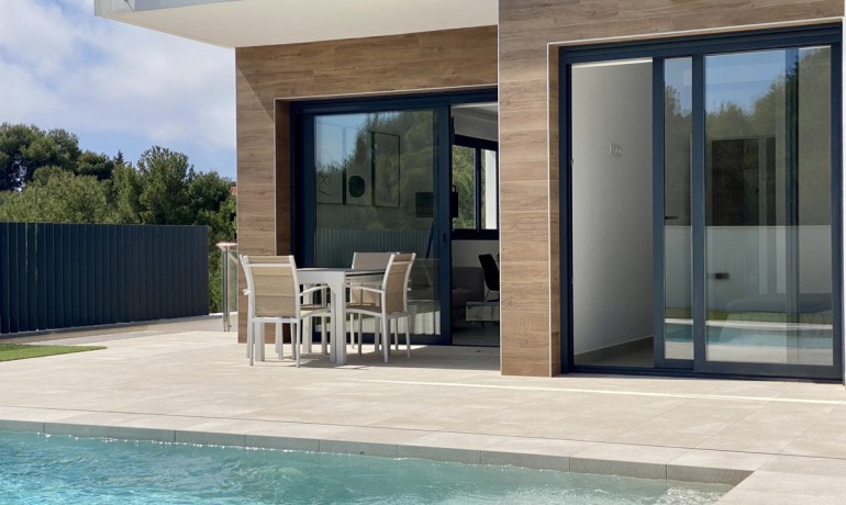 Herverkoop - Huis -
La Campaneta