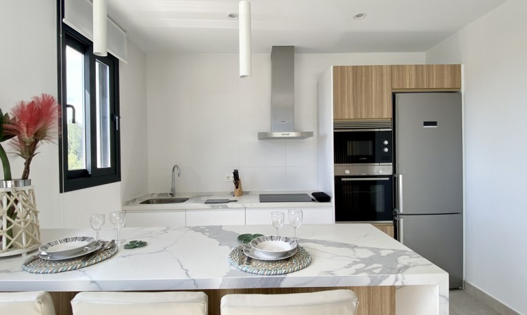 Herverkoop - Huis -
La Campaneta